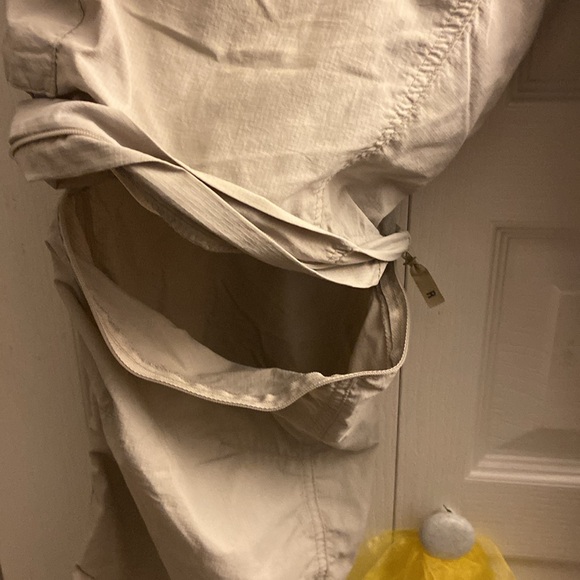 Cream/off white coloured Columbia track pants - Picture 3 of 6